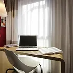 Hotel Ibis Centre Grand Palais