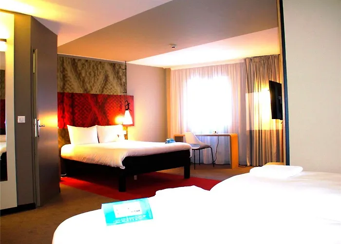 Ibis Centre Grand Palais Szálloda 3*