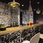 Ibis Centre Grand Palais Hotel 3*