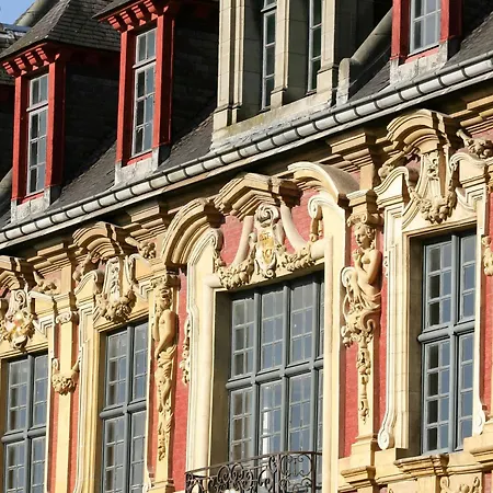 Hotel Ibis Centre Grand Palais 3*