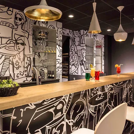 Ibis Centre Grand Palais 호텔 3*