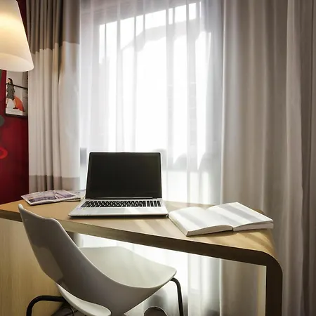 Hotel Ibis Centre Grand Palais