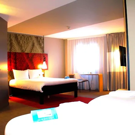 Ibis Centre Grand Palais Hotel