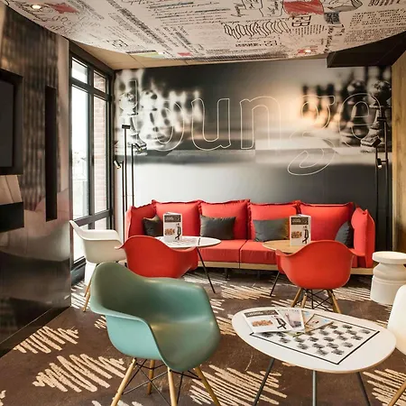 Ibis Centre Grand Palais Hotel 3*