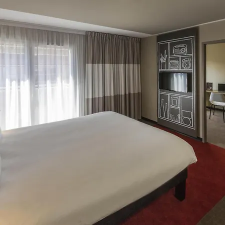 Ibis Centre Grand Palais Hotel