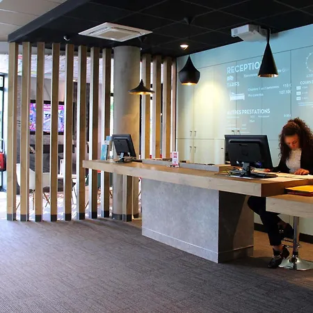 Hotel Ibis Centre Grand Palais 3*