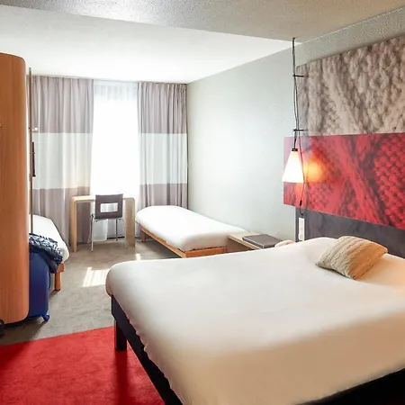Ibis Centre Grand Palais Hotel