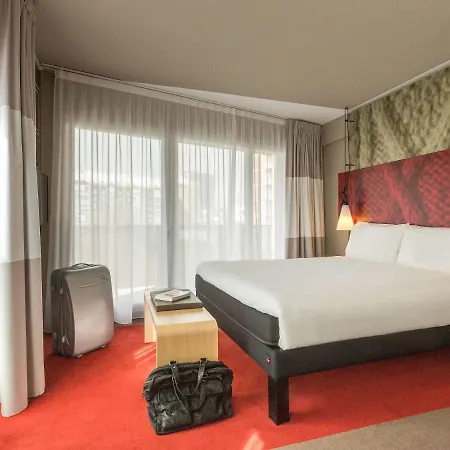Ibis Centre Grand Palais Hotel