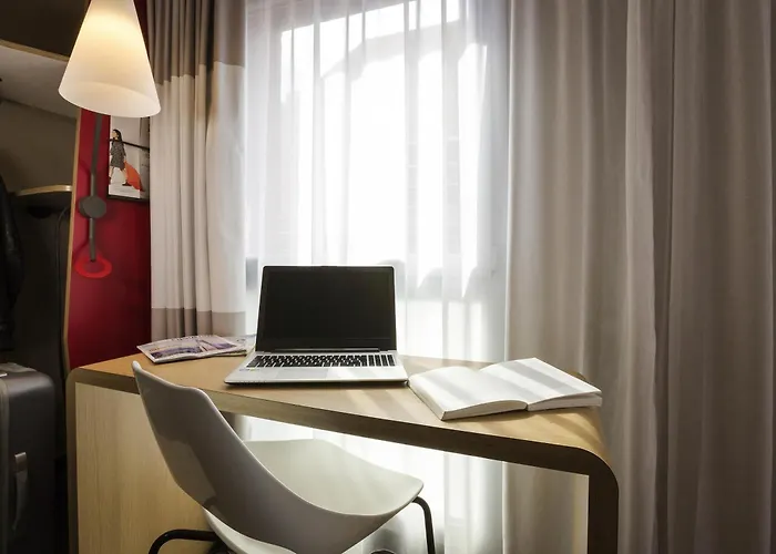 Hotel Ibis Centre Grand Palais