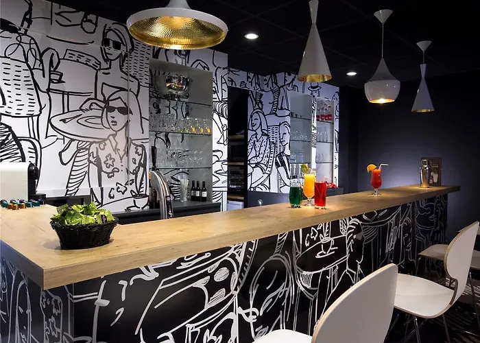 Ibis Centre Grand Palais Hotel