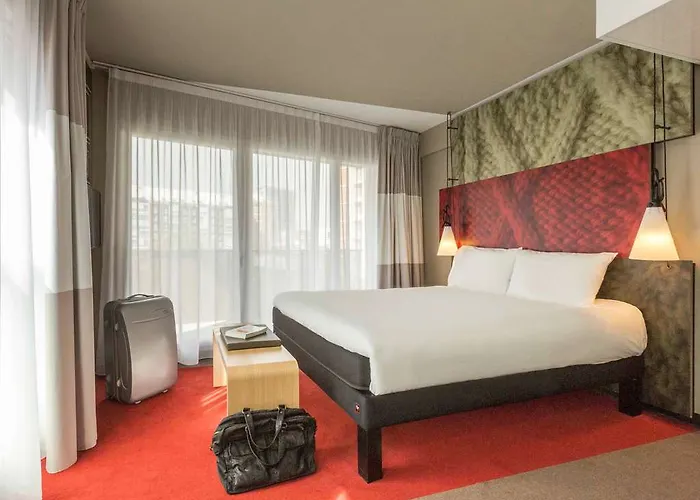 Ibis Centre Grand Palais