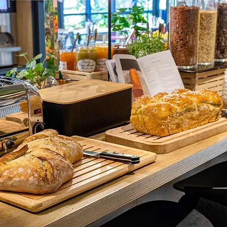 Ibis Centre Grand Palais فندق