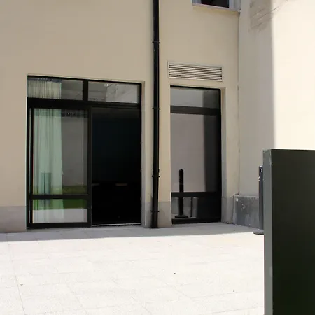 Ibis Centre Grand Palais 3* ليل