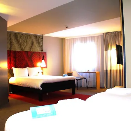 Ibis Centre Grand Palais